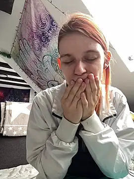 LeylaSquirtyBirty Chat XXX live