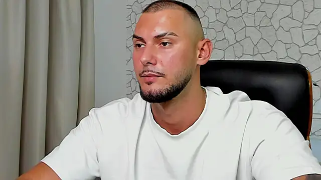 ClintMasters' Live XXX Chat