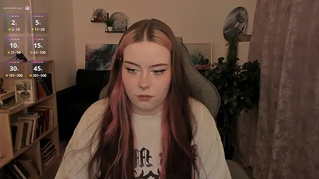 Chat +18 de CoraMiel ao vivo
