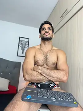 Maximiliano_ford Chat XXX live