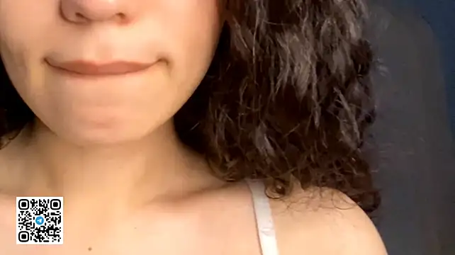 BrendaBennett Adlı Modelin Canlı XXX Sohbeti