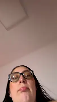 NiickyJones Live XXX-chat