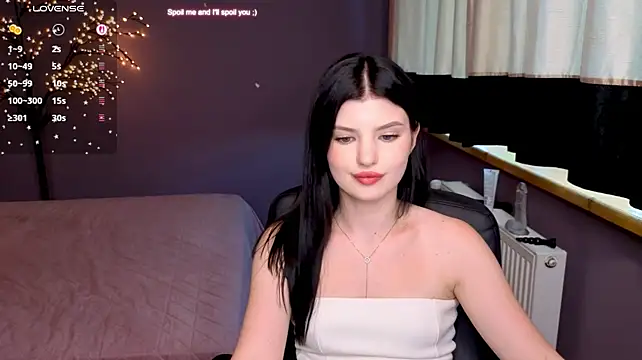 AnnaYount XXX чат на живо