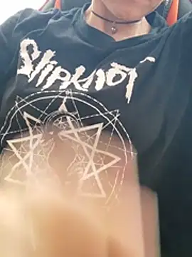 XXX chat uživo modela Aashikalaa