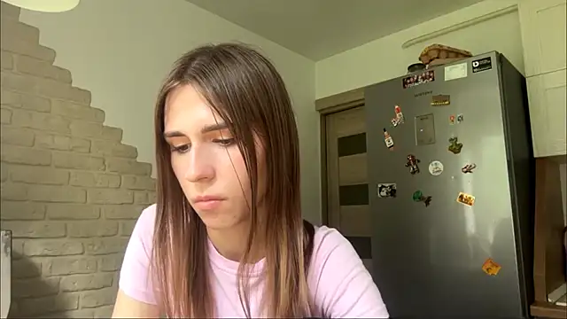 ZaraGuyette's Live XXX Chat