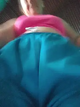 ValeriaSantos-'s Live XXX Chat