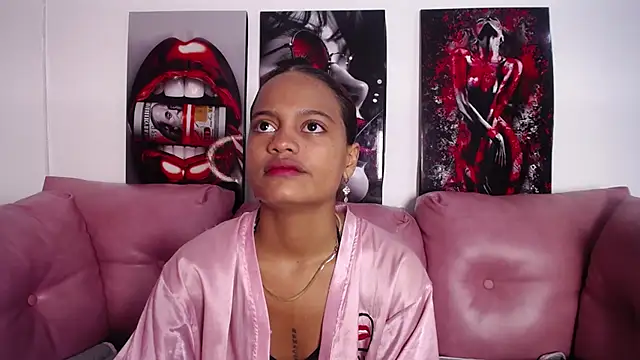 Nicky_Nicoole Chat XXX in diretta