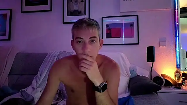 1Hugo1 élő XXX-chatje