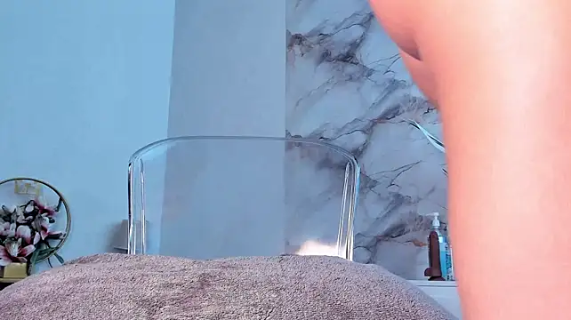 צ'אט XXX בשידור חי של Maddyluxe