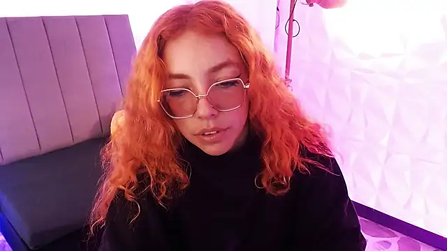 mere_in_redd's Live XXX Chat