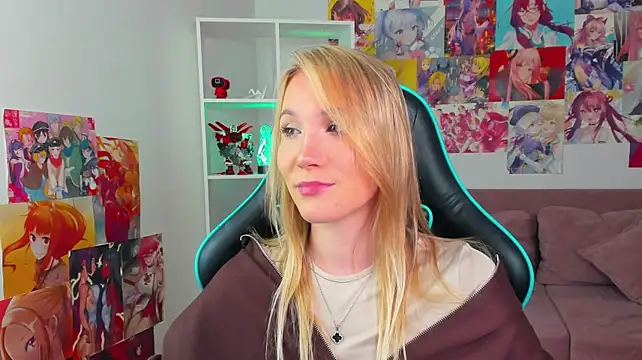 Chat XXX en directo de ElaraVoltage