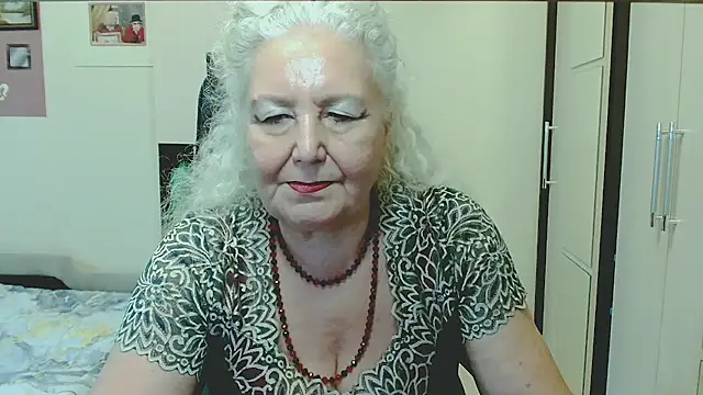 GrannyAlisa: онлайн-секс-чат