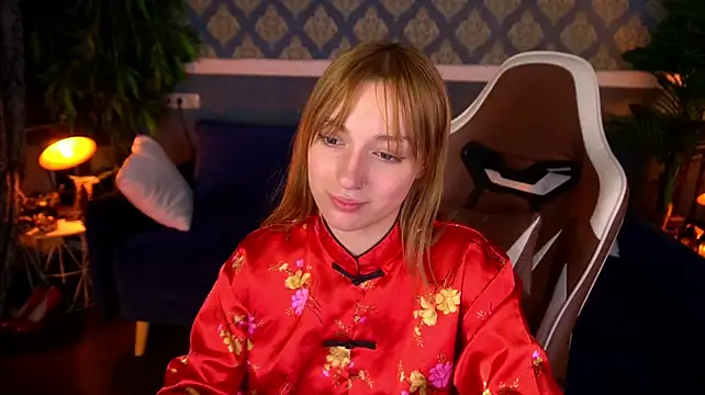 LizzaMoonn 即時 XXX 聊天