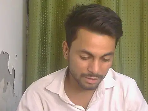 StubborndesiboyのライブXXXチャット