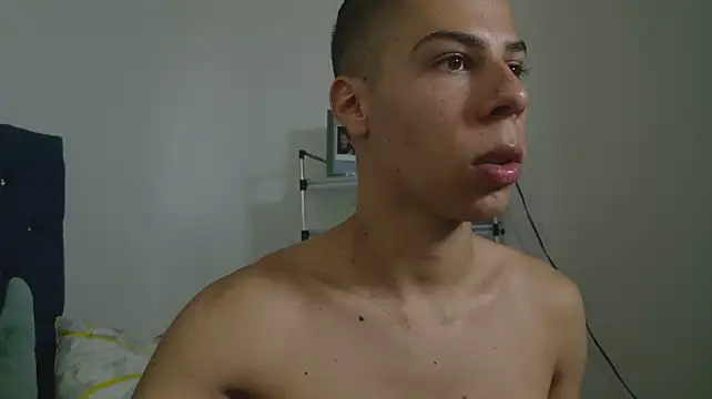 grey___27 Chat XXX live