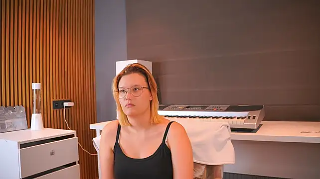 Živý XXX chat JohnnaBivins