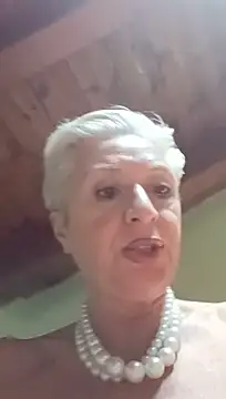 Chat +18 de divinaerotica ao vivo