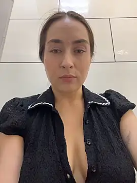Holly_Play Live XXX Chat