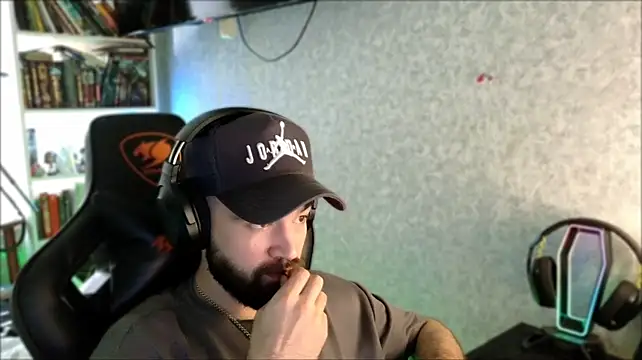 Chatroom XXX en direct de _Serious_Man
