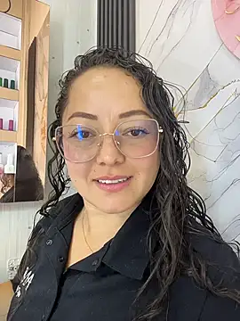 Nails_Lucia Live XXX Chat