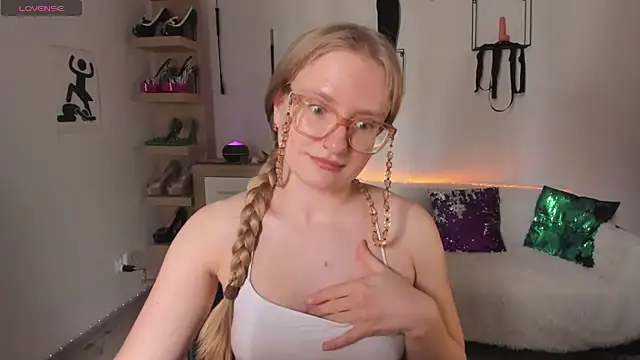 NancyHottie's Live XXX Chat