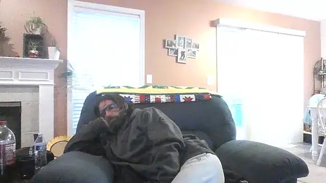 yourpersonalpeer1 Show in webcam