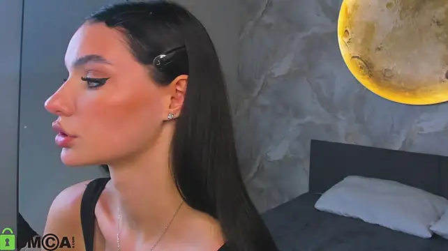 black_cat Adlı Modelin Canlı XXX Sohbeti