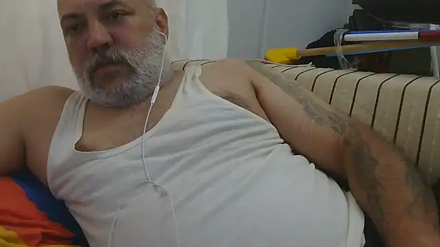 husoizmir's Live XXX Chat
