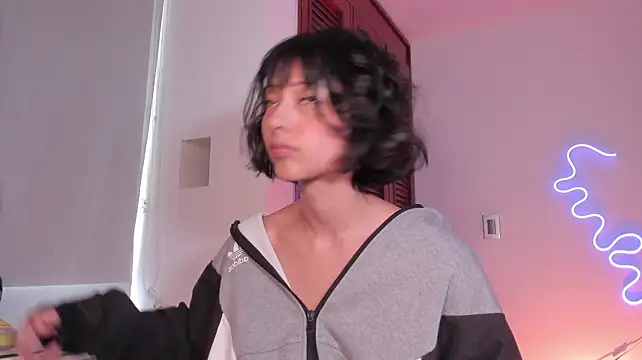 Londonttipton's Live XXX Chat