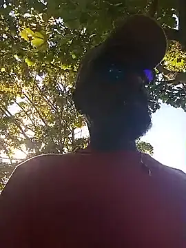 frenchblackc31 Show Webcam