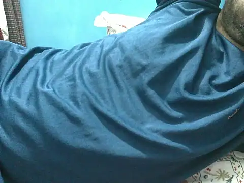 عرض كام Precumboner