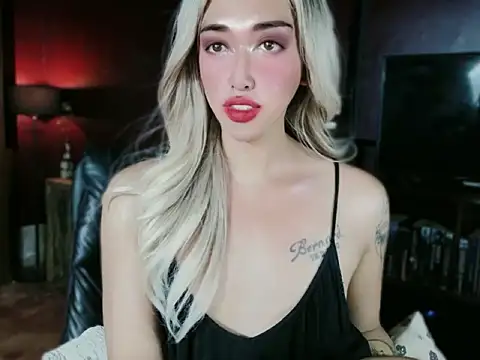prettybushy Webcam-Show
