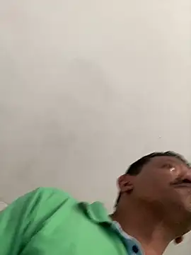 PIROCAGG21's Live XXX Chat