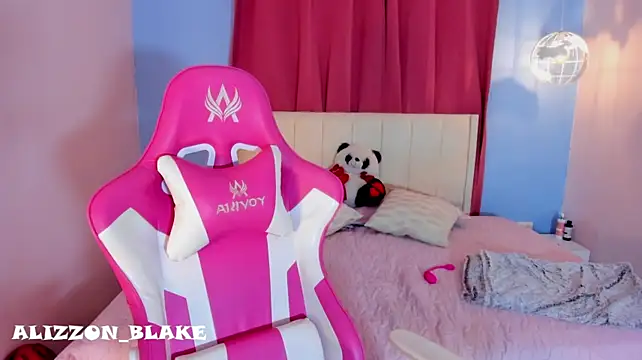 Alizzon_blake Chat XXX in diretta