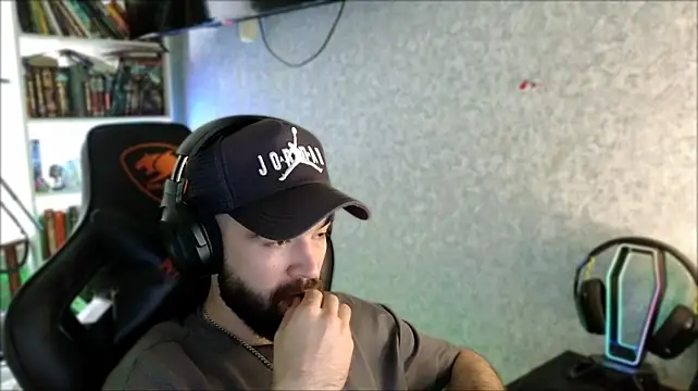 Chatroom XXX en direct de _Serious_Man