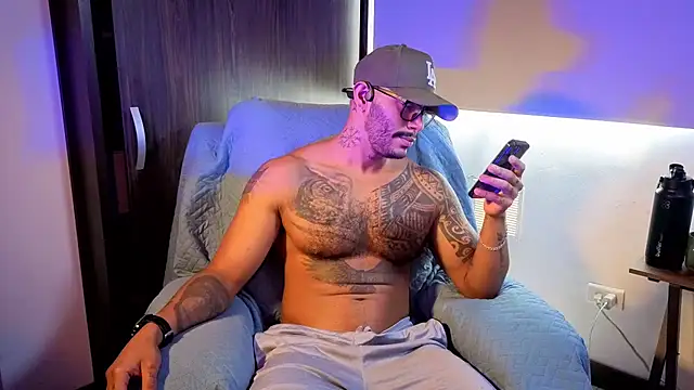 Chatroom XXX en direct de Wheeler_Green