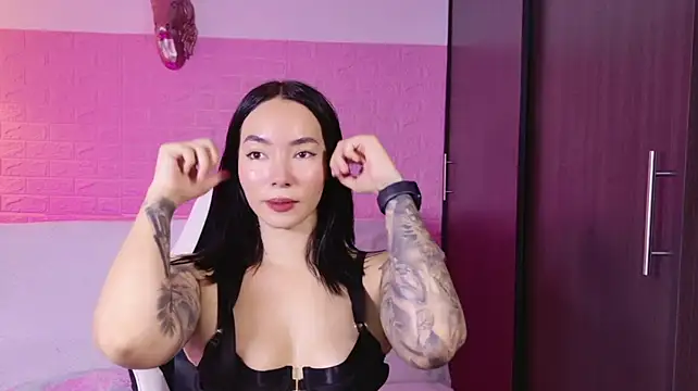 VainillaSecret's Live XXX Chat