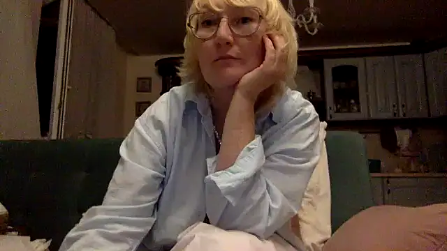 Zeyona 即時 XXX 聊天