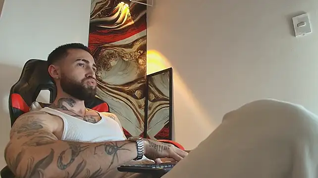 Luke_davis01 élő XXX-chatje