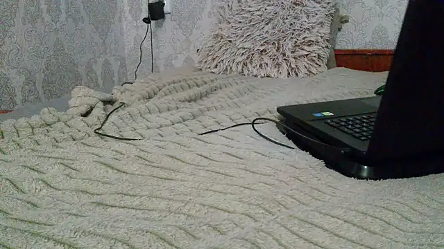 Chat +18 de miki_lav1 ao vivo
