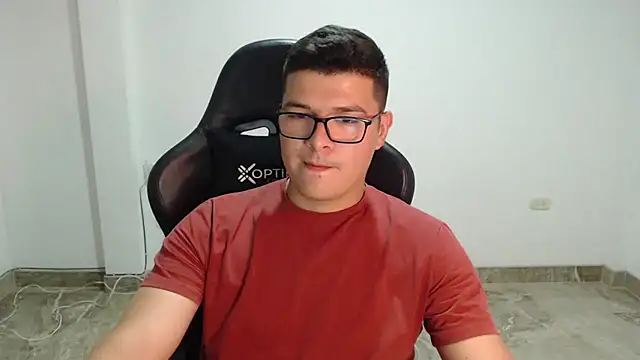 Webkamerová show Plug_Control