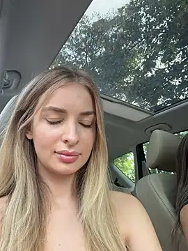 EvieEvans: вебкам-шоу