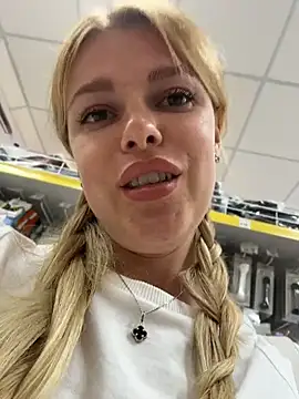 HarrietDart Live XXX-Chat