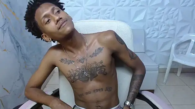 XXX chat uživo modela ManSant