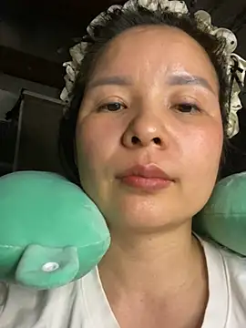 Ivy_Trix2's Live XXX Chat