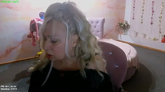 Penelope_Pinky's Live XXX Chat