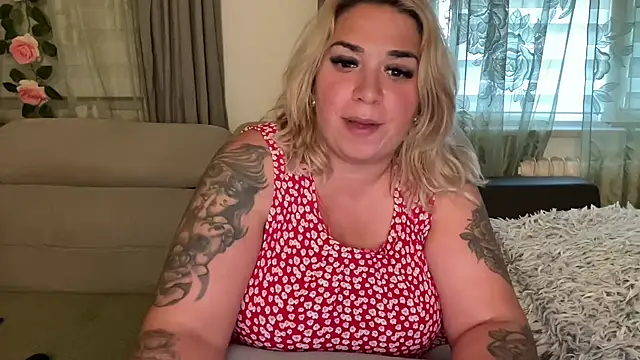 Monageiln Live XXX chat