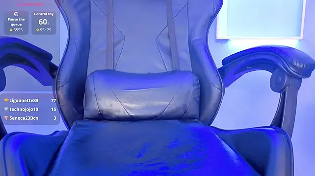 XXX chat uživo modela Alex_Bloom
