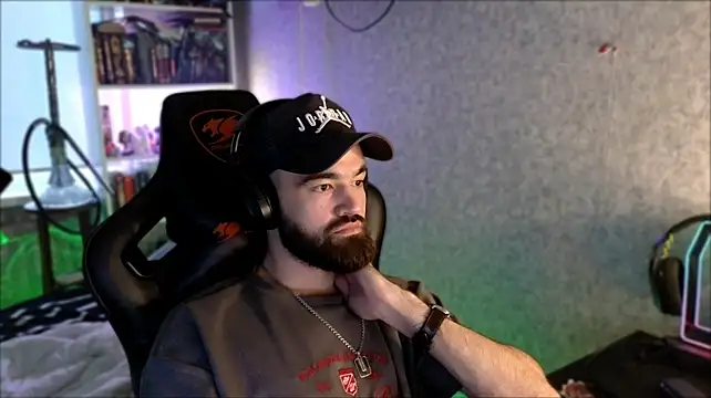 Chat +18 de _Serious_Man ao vivo