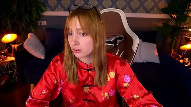 LizzaMoonn Adlı Modelin Canlı XXX Sohbeti